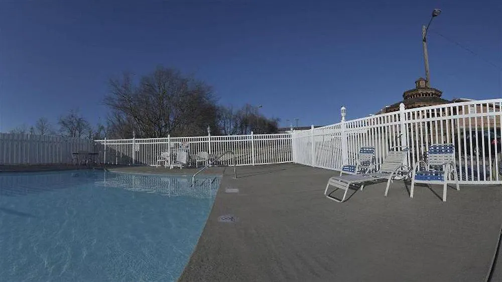 Holiday Inn Express & Suites Nashville-I-40 & I-24 Ξενοδοχείο